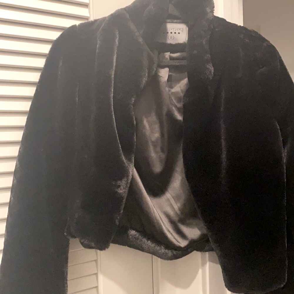 Black crop faux fur jacket ultra soft and plush
